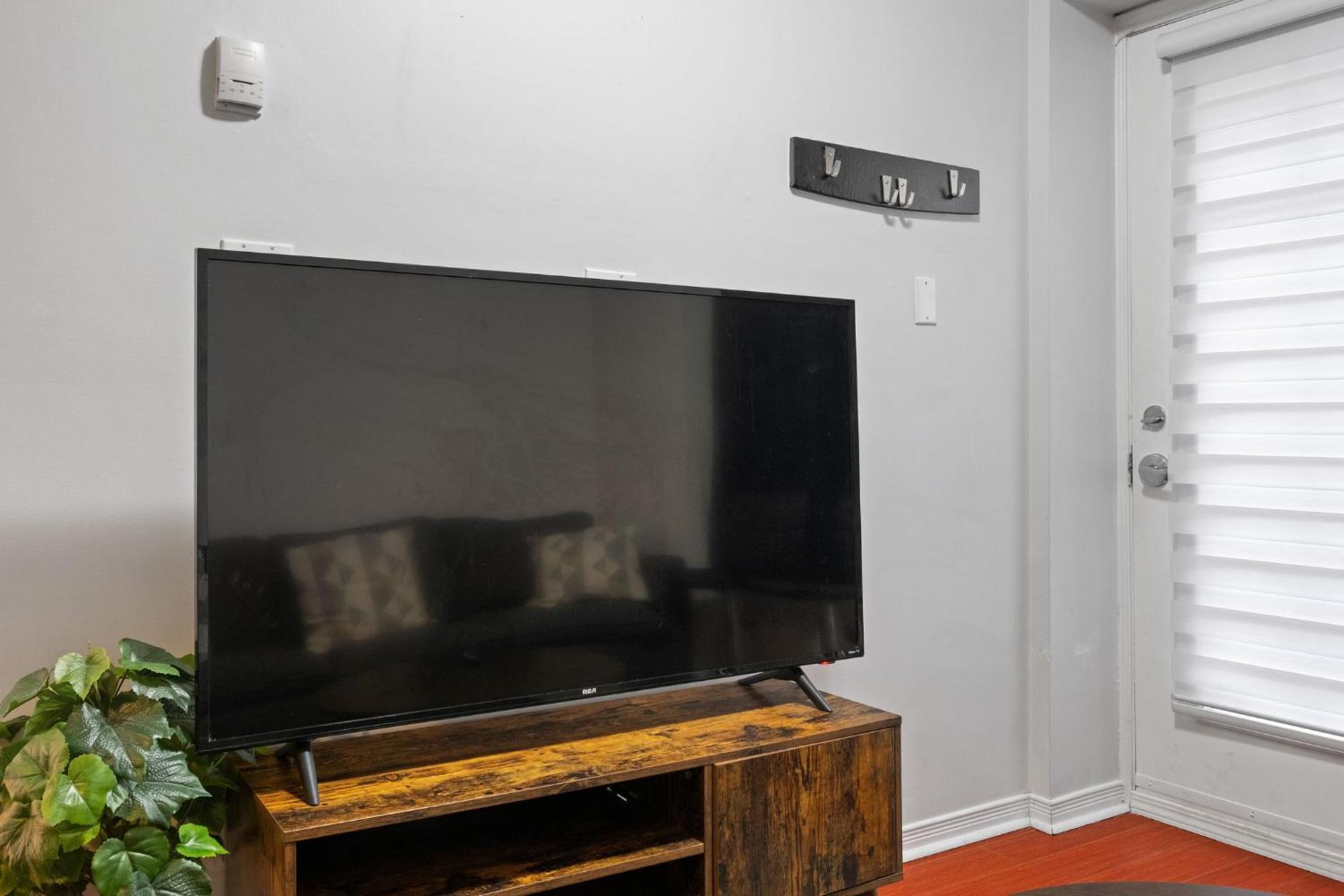 Liberty Village Townhouse Toronto Ngoại thất bức ảnh