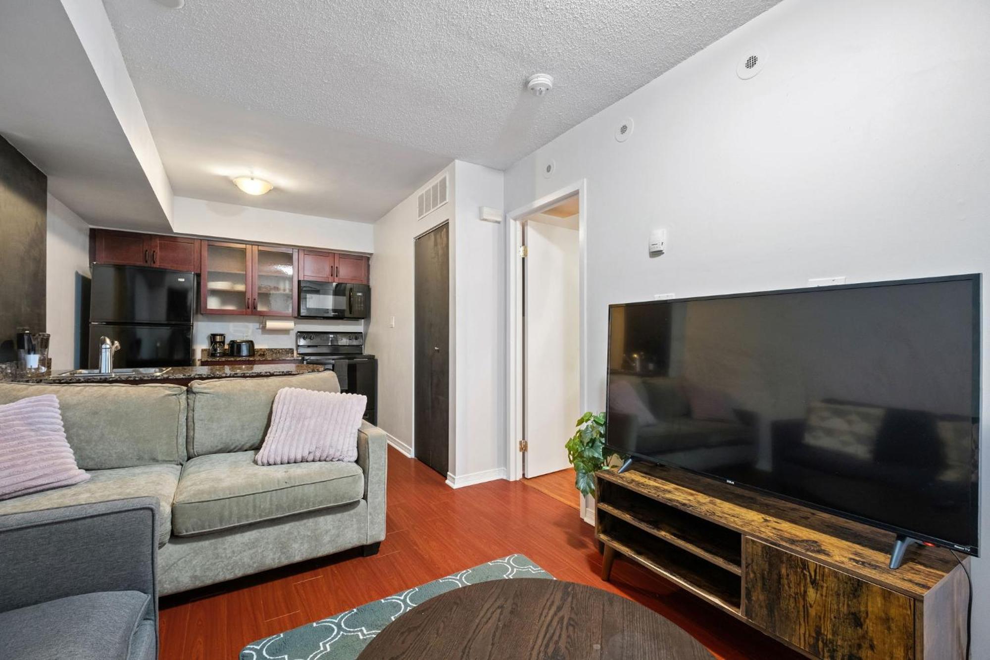 Liberty Village Townhouse Toronto Ngoại thất bức ảnh