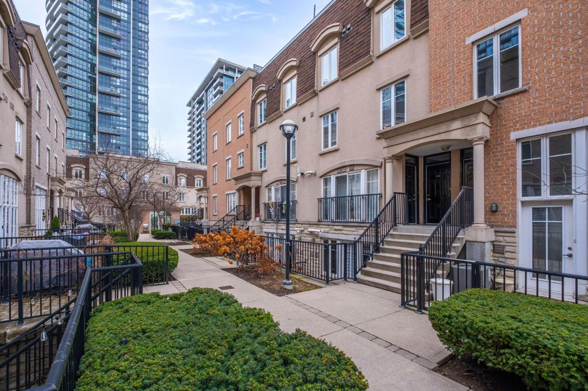Liberty Village Townhouse Toronto Ngoại thất bức ảnh
