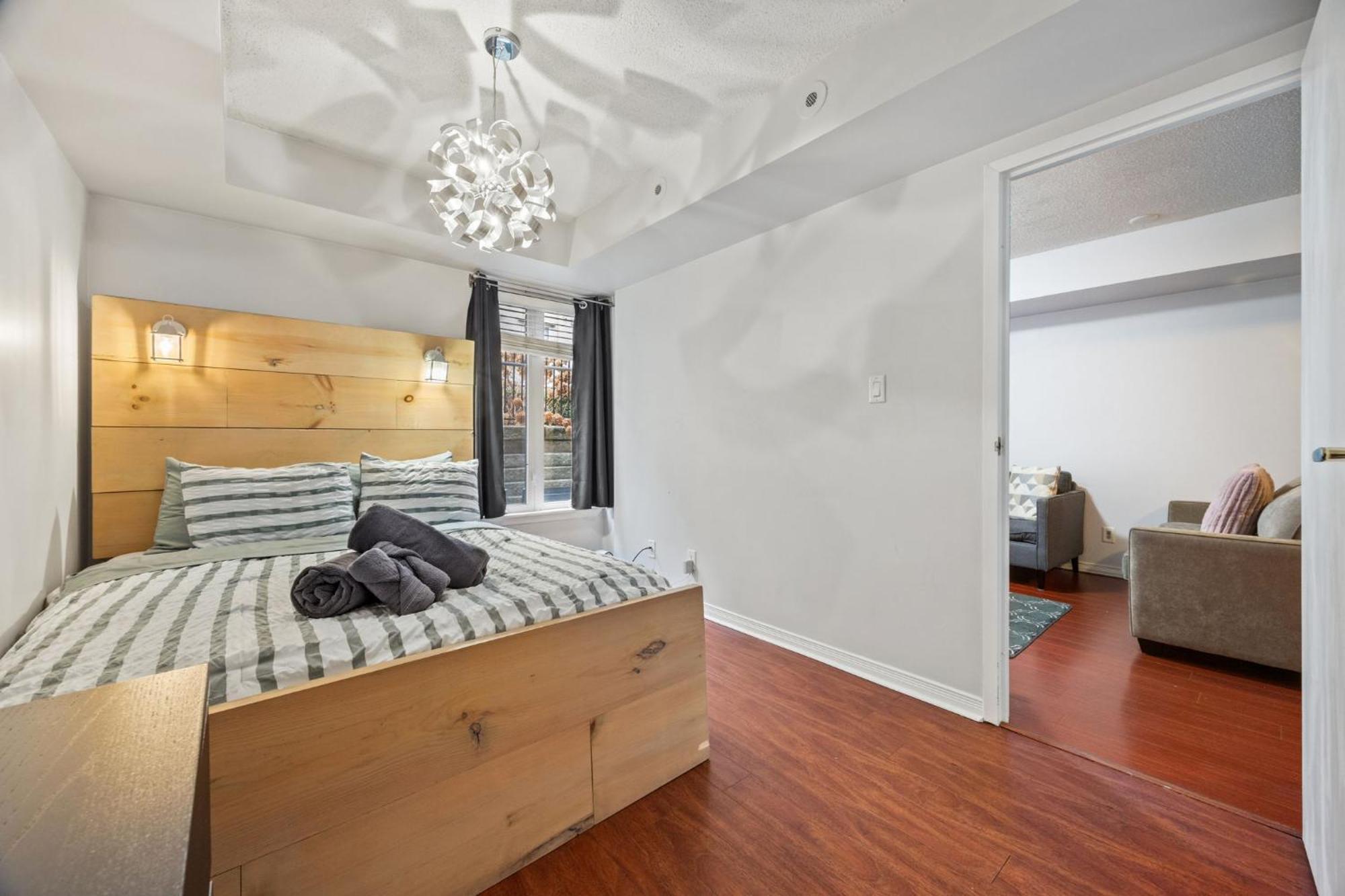Liberty Village Townhouse Toronto Ngoại thất bức ảnh